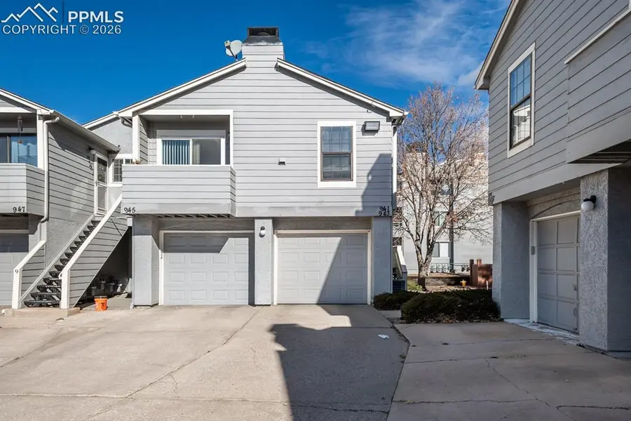 941 Tampico CT, Colorado Springs, CO 80910