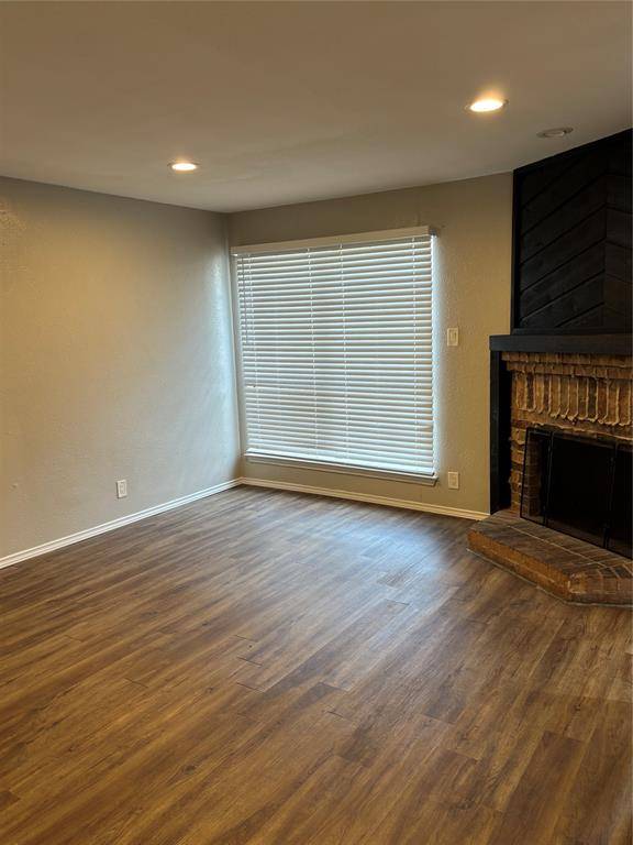 6028 Stoneybrook Drive, Fort Worth, TX 76112