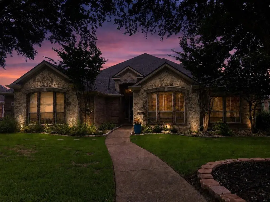 10302 Broadmoor Lane, Rowlett, TX 75089
