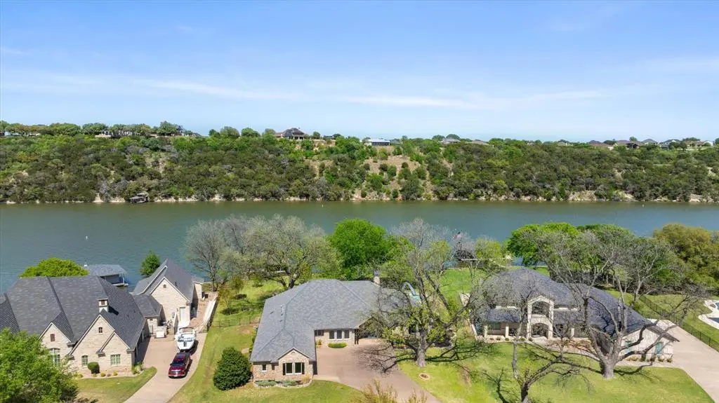 1302 E Baja Court, Granbury, TX 76048