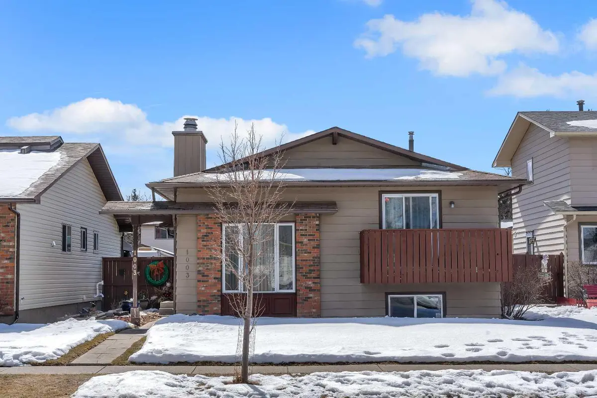 1003 Berkley DR NW, Calgary, AB T3K 1E3