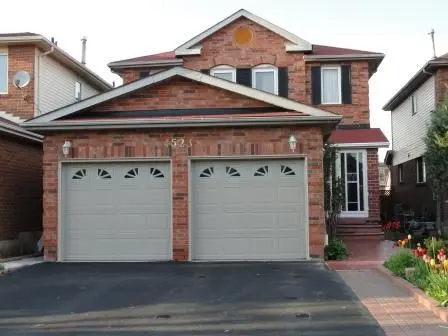 4523 Donegal DR, Mississauga, ON L5M 4H1