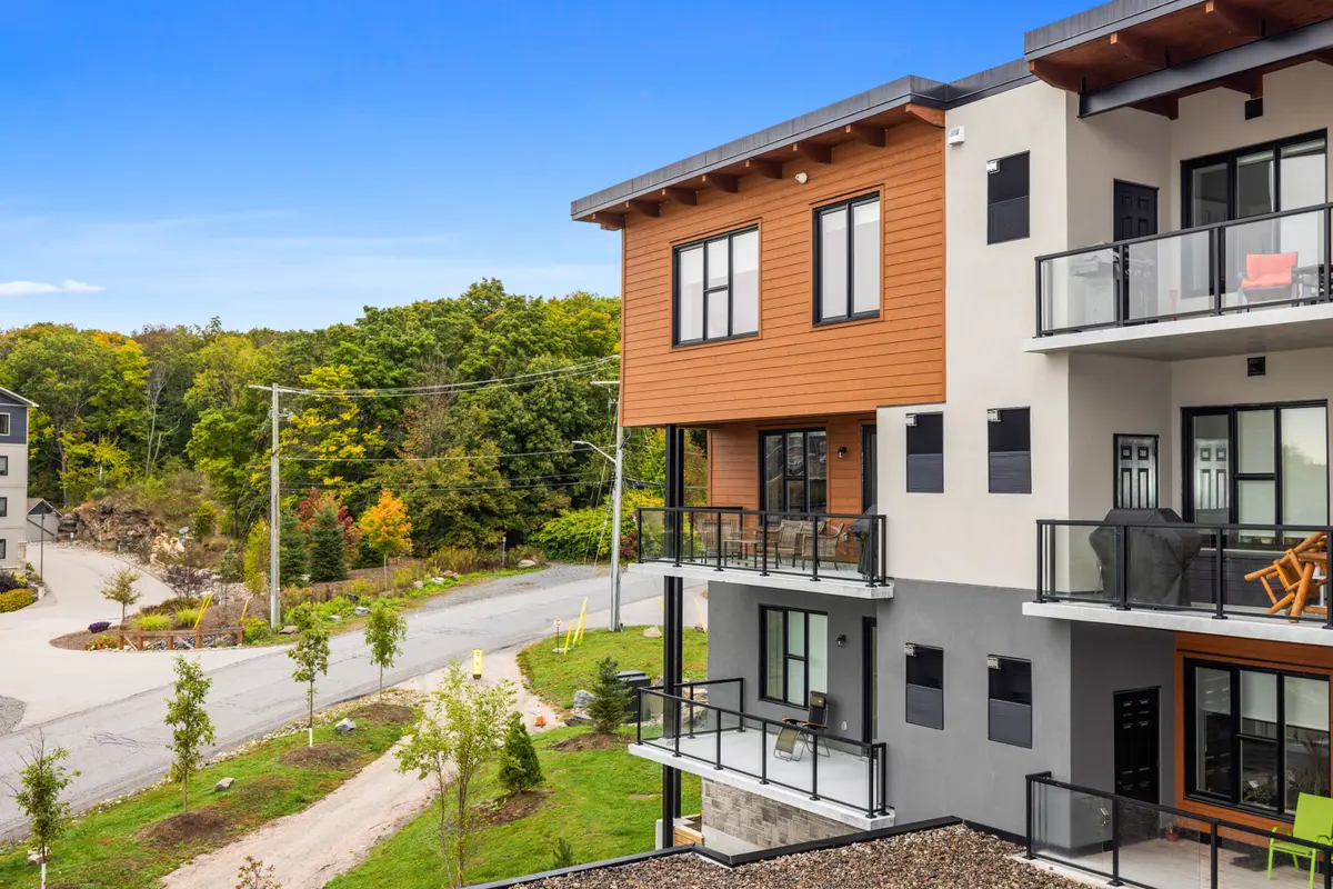 20 Salt Dock RD #203, Parry Sound, ON P2A 0E7