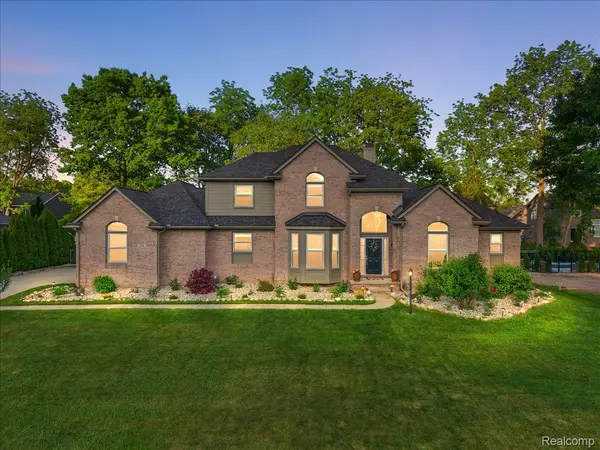 5768 Bellshire LN, Independence Charter Township, MI 48346