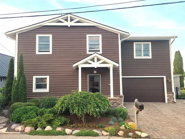 9568 Buckingham ST, White Lake Charter Township, MI 48386