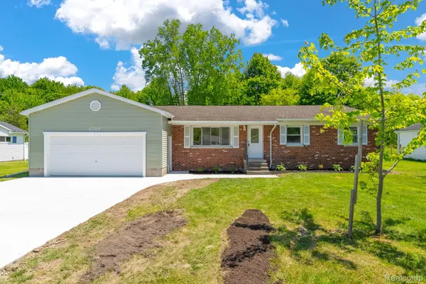 4046 State RD, Fort Gratiot Charter Township, MI 48059
