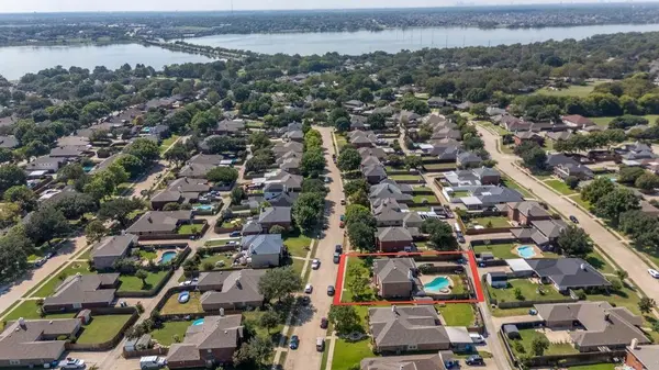 4113 Bluffpoint Road, Rowlett, TX 75088