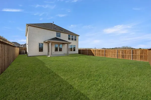 2216 Shady Elm Road, Midlothian, TX 76065