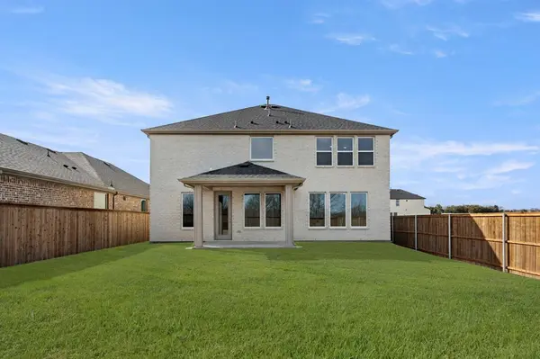 2216 Shady Elm Road, Midlothian, TX 76065