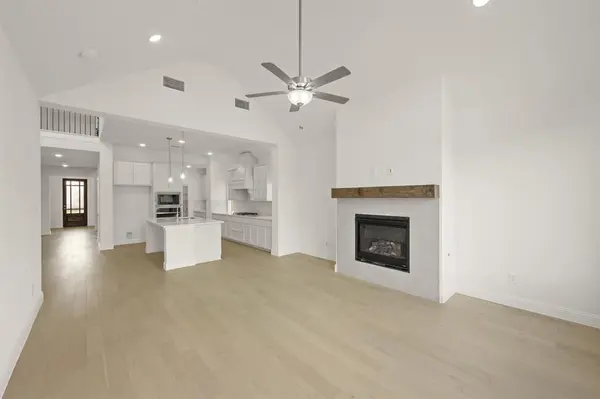 1022 Wheatland Drive, Justin, TX 76247