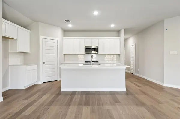 753 Lyft Lane, Aledo, TX 76008