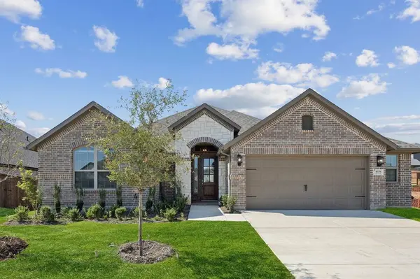 7725 Dibble Avenue, Joshua, TX 76058