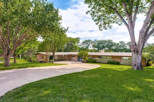 4101 Hildring Drive E, Fort Worth, TX 76109