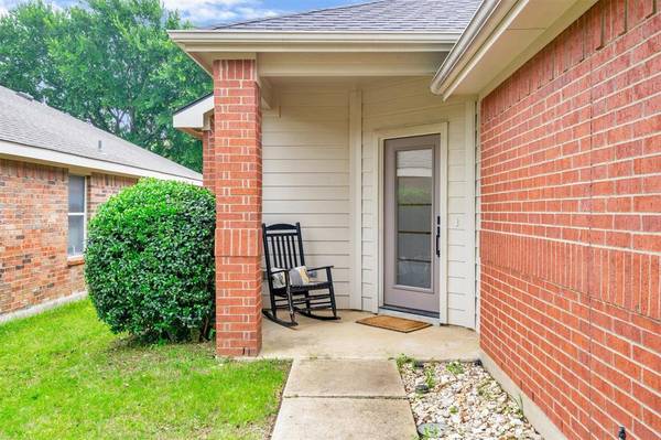 11828 Cottontail Drive, Fort Worth, TX 76244