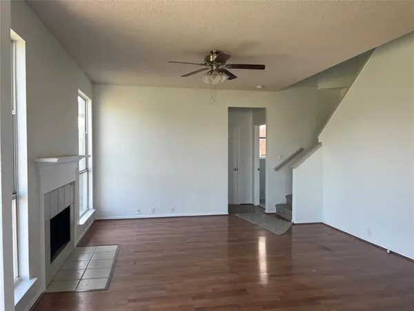 7929 Park Ridge Drive, Fort Worth, TX 76137