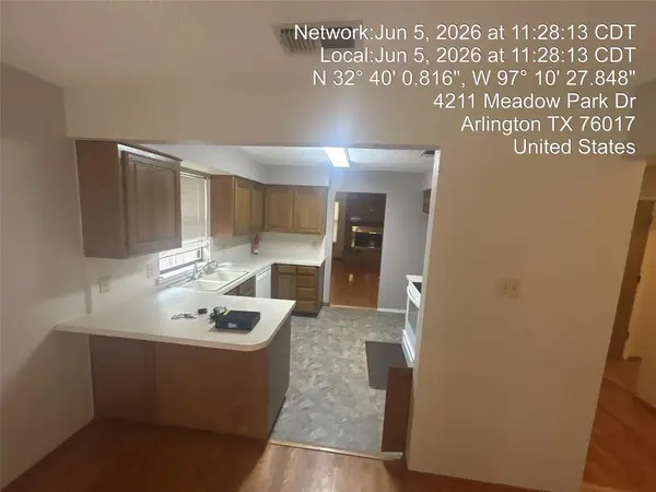 4211 Meadow Park Drive, Arlington, TX 76017