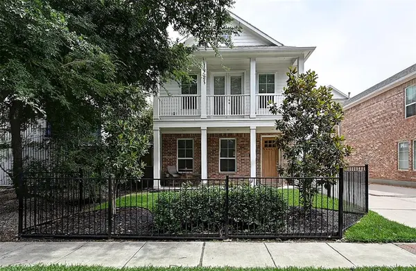 1028 Cavour Place, Dallas, TX 75204