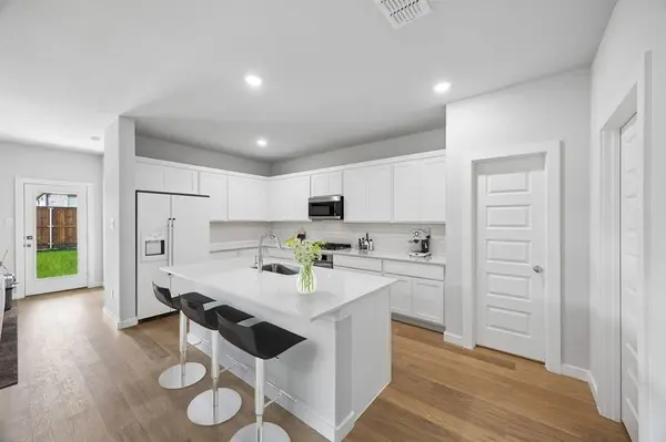 2108 Rowan Drive, Gunter, TX 75058