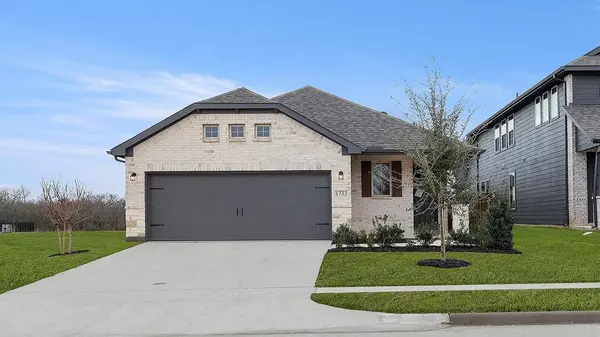 767 Gentle Bird Drive, Lavon, TX 75166