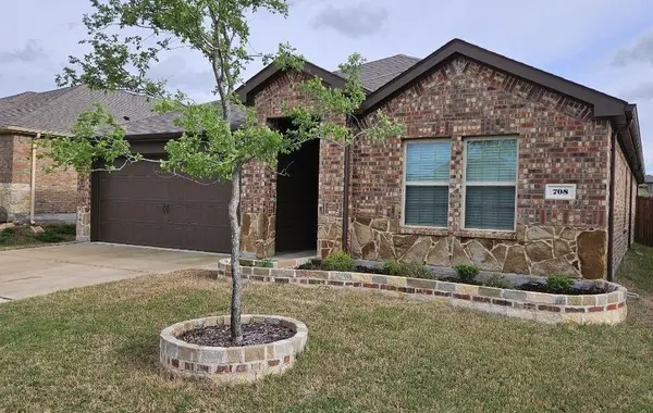 708 English Drive, Aubrey, TX 76227