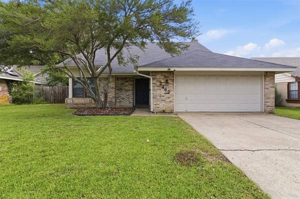 2462 Claremont Drive, Grand Prairie, TX 75052