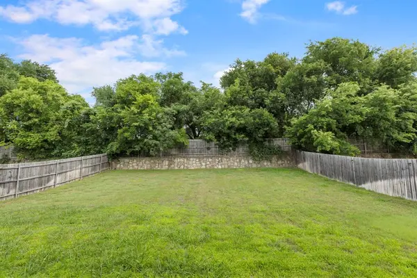 1725 Crescent Oak Street, Wylie, TX 75098