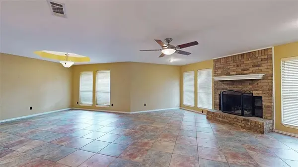 1717 Cunningham Court, Bedford, TX 76021
