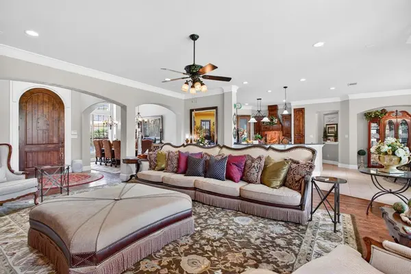 10513 Silver Fox Court, Fort Worth, TX 76108