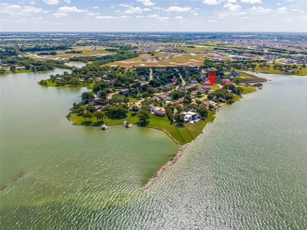 000 Scenic Drive, Heath, TX 75032