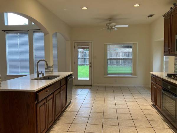 2616 Quail Hollow Drive, Sachse, TX 75048