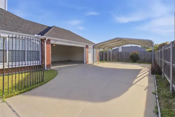 2707 Rocky Creek Drive, Mansfield, TX 76063