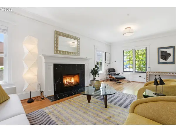 1720 NE 25TH AVE, Portland, OR 97212