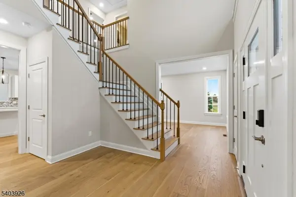 105 Junction Rd, Hampton Boro, NJ 08827