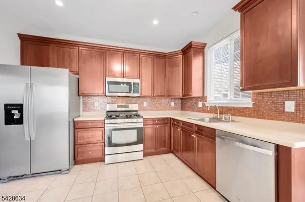31 Winding Hill Dr, Mount Olive Twp., NJ 07840