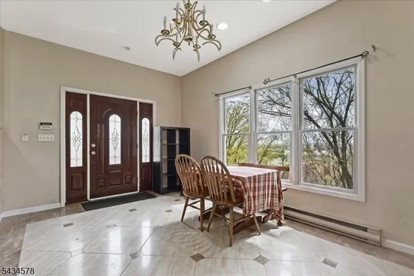 17 Albanese Rd, Haledon Boro, NJ 07508