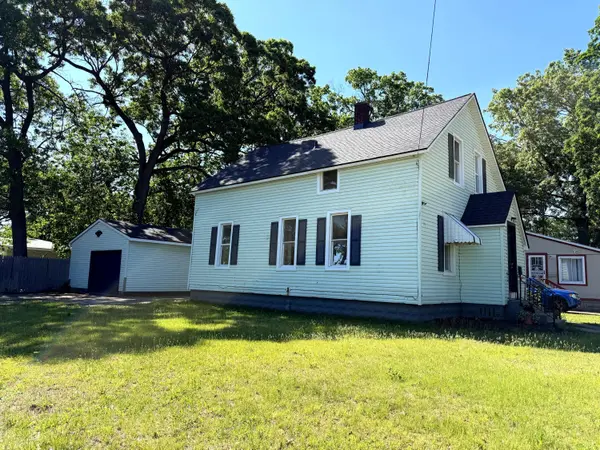 1872 Commerce ST, Muskegon City, MI 49441