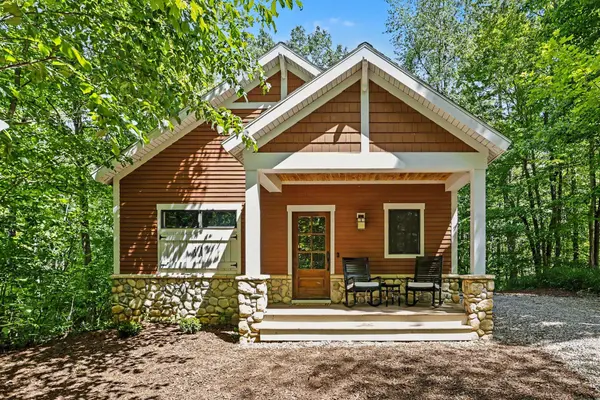 3411 Lake Chapin DR, Oronoko Twp, MI 49103