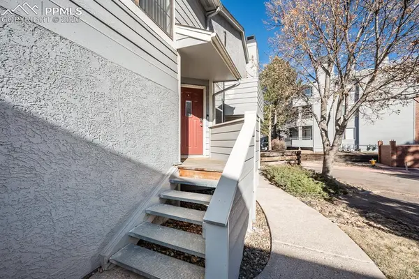 941 Tampico CT, Colorado Springs, CO 80910