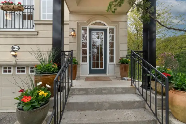 38A Preakness DR, Toronto C13, ON M3B 3S1