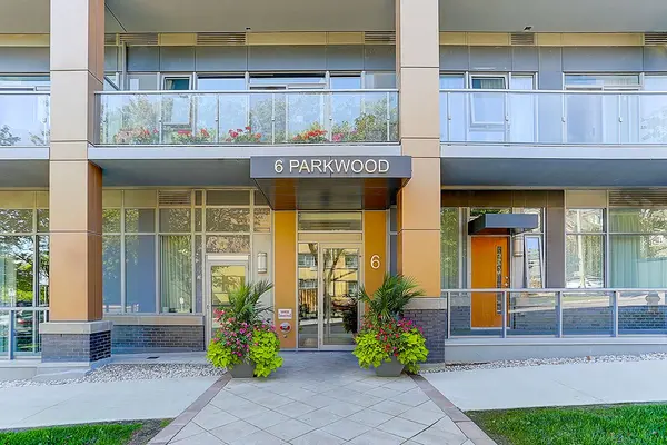 6 Parkwood AVE #107, Toronto C02, ON M4V 0A3