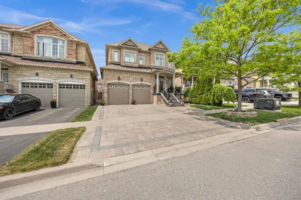 10 Greenforest GRV, Whitchurch-stouffville, ON L4A 0C5