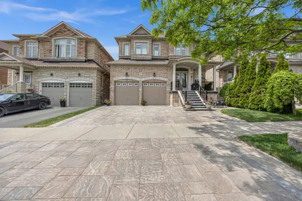 10 Greenforest GRV, Whitchurch-stouffville, ON L4A 0C5