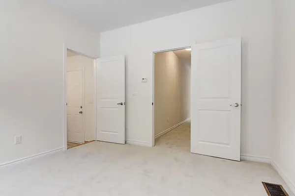 42 Quilico RD, Vaughan, ON L4H 5G9