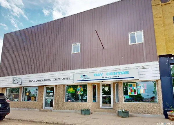 33-35 Pacific AVENUE, Maple Creek, SK S0N 1N0