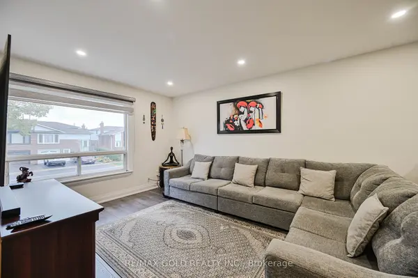 105 Skegby RD, Brampton, ON L6V 2T8