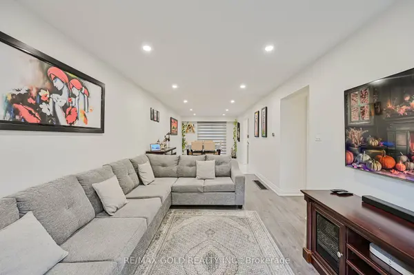 105 Skegby RD, Brampton, ON L6V 2T8