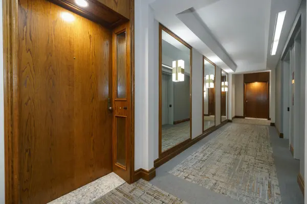 1905 Pilgrims WAY #506, Oakville, ON L6M 2X2