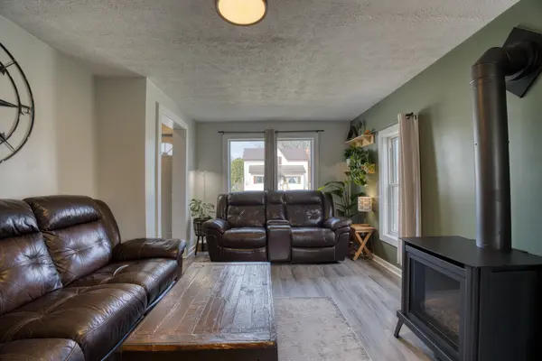 529 Claude ST, South Bruce Peninsula, ON N0H 2T0
