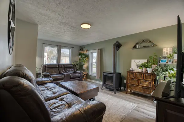 529 Claude ST, South Bruce Peninsula, ON N0H 2T0
