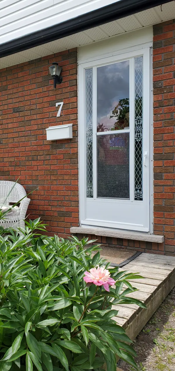 7 James ST, Kawartha Lakes, ON K9V 3B3